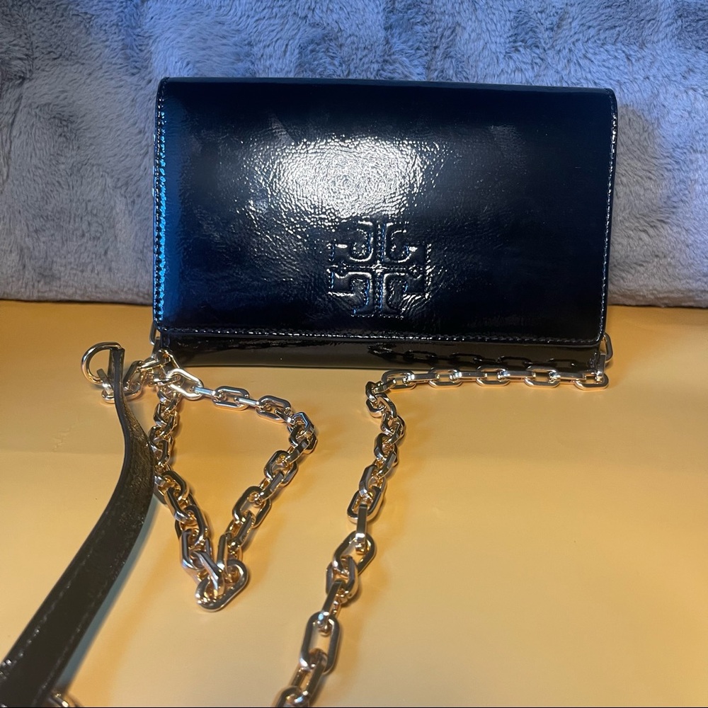Tory Burch Patent Wallet on Chain